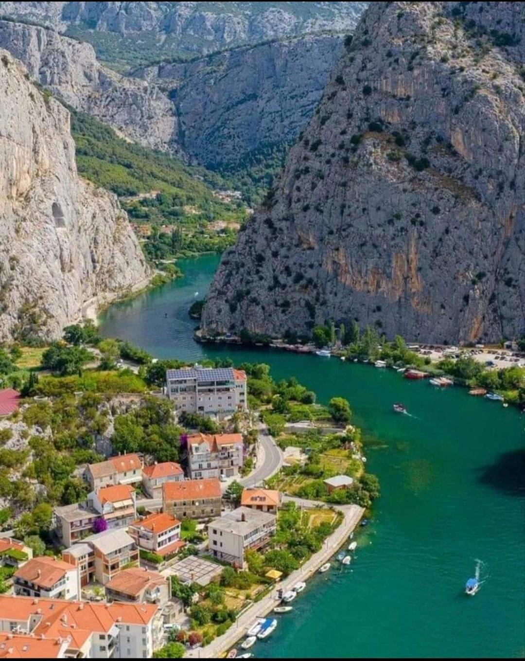 Apartmani Branko Vojnovic Омиш Номер фото
