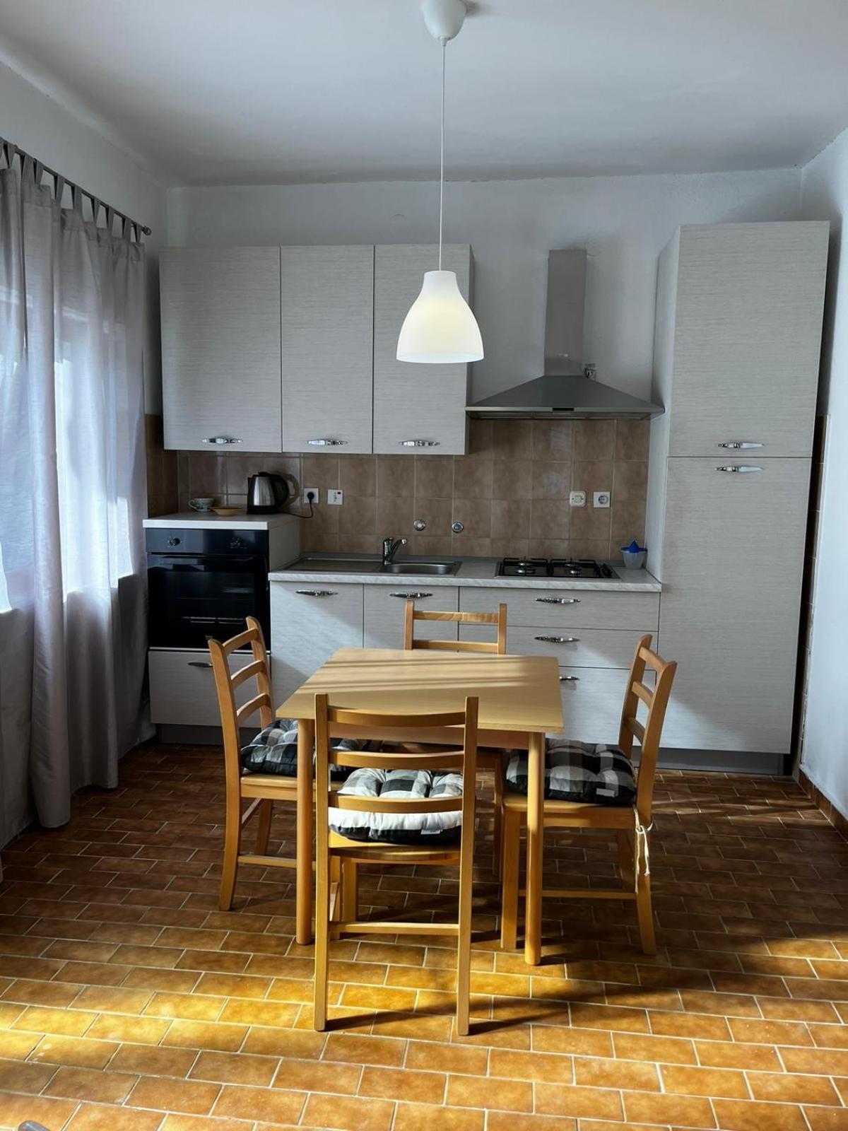 Apartmani Branko Vojnovic Омиш Номер фото