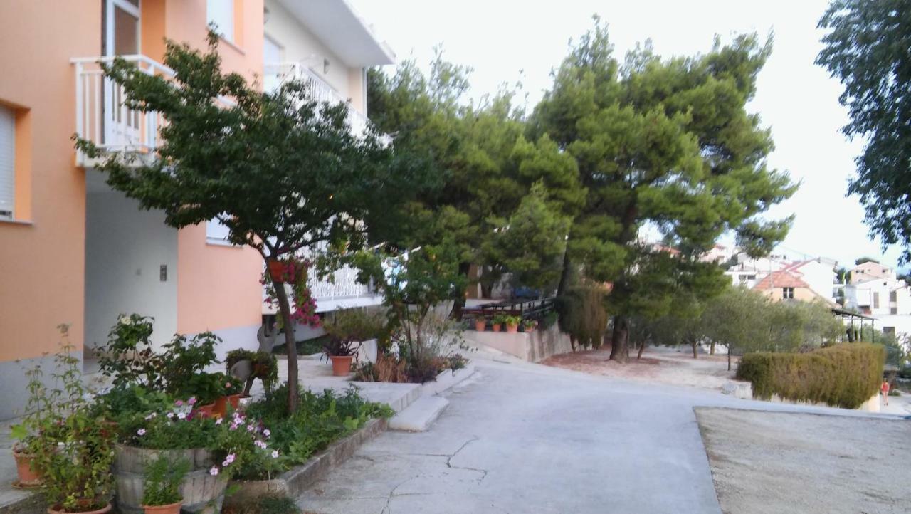 Apartmani Branko Vojnovic Омиш Экстерьер фото